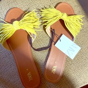 New W/Tag Zara women’s 7 1/2 flat sandals